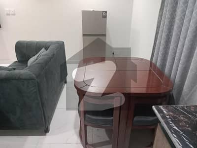 550 SQUARE FEET BRAND NEW FLAT IN BAHRIA TOWN FOR RENT AT GOOD LOCATION 550 SQUARE FEET BRAND NEW FLAT IN BAHRIA TOWN FOR RENT AT GOOD LOCATION