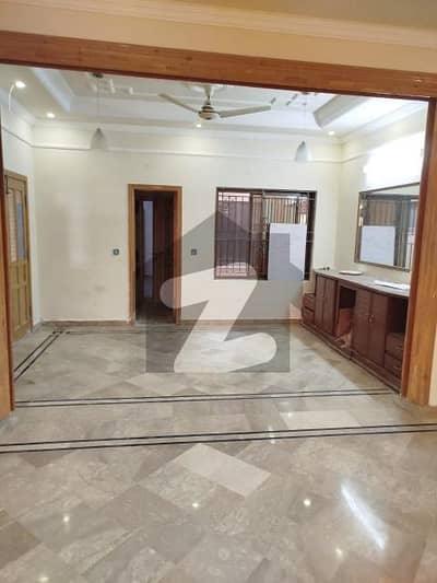 Size 40x80 Ground Portion For Rent In G-13