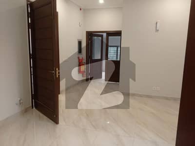 13 MARLA UPPER PORTION FOR RENT