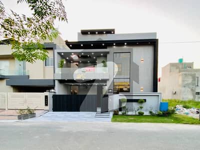 3 Years Installments Plan 10 Marla Brand New House For Sale In Park View City