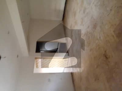 Upper Portion In Gulshan-E-Iqbal - Block 13-D2 Sized 150 Square Yards Is Available