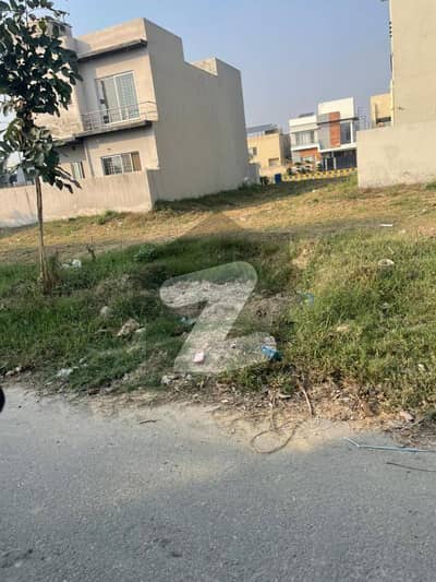10 Marla Prime Plot For Sale in DHA Phase 7 U Block Lahore | Plot #2270 | Hot Location Near Park
