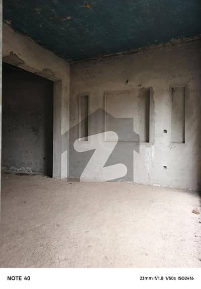 I SELL 5MARLA GRAY HOUSE IN BAHRIA ORCHARD PHASE 2