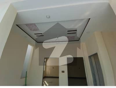 شاہین بازار پشاور میں 4 مرلہ عمارت 4.3 کروڑ میں برائے فروخت۔