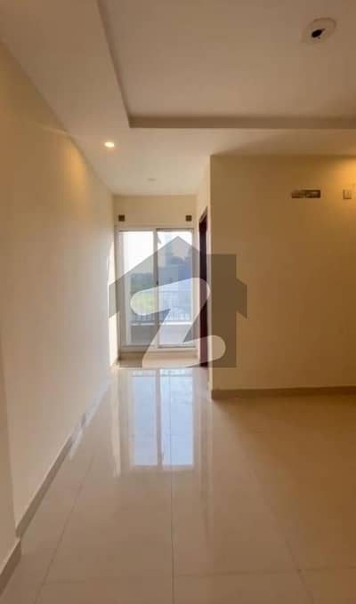 3 BEDROOMS LUXURY UNFURNISHED APARTMENT AVAILABLE FOR RENT AT GULBERG GREEN ISLAMABAD