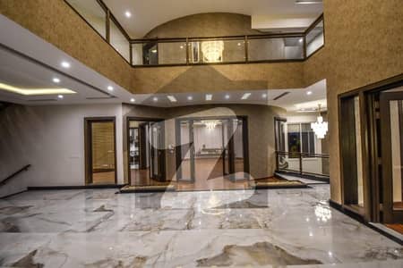 ڈی ایچ اے فیز 7 ڈیفنس (ڈی ایچ اے),لاہور میں 6 کمروں کا 2 کنال مکان 8.25 لاکھ میں کرایہ پر دستیاب ہے۔