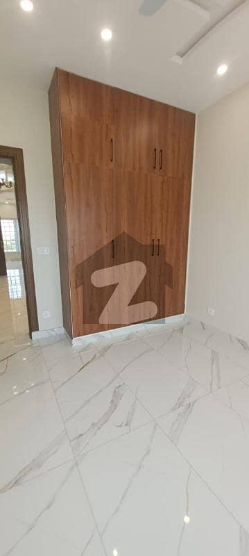 جی ۔ 15 اسلام آباد میں 5 کمروں کا 7 مرلہ مکان 1.3 لاکھ میں کرایہ پر دستیاب ہے۔