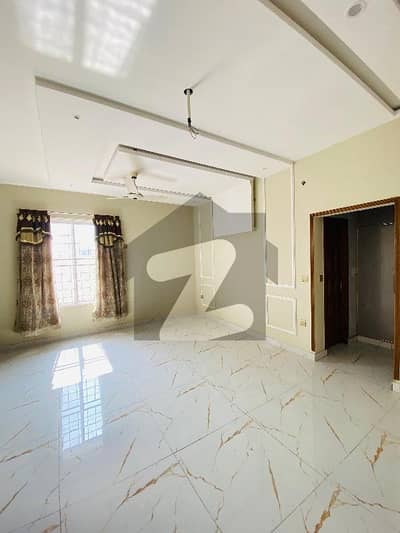 1 Kanal Ground Flor Portion For Rent In Awt Phare 2, Brand-New 3 Bed Attach Bath Tv Lounge Drawing Rom Non Gas