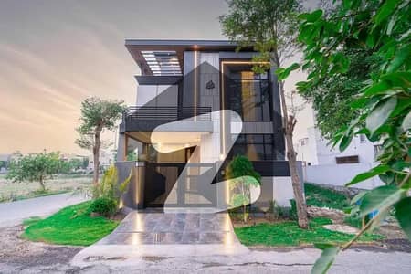 ڈی ایچ اے 9 ٹاؤن ڈیفنس (ڈی ایچ اے),لاہور میں 3 کمروں کا 5 مرلہ مکان 1.0 لاکھ میں کرایہ پر دستیاب ہے۔ ڈی ایچ اے 9 ٹاؤن ڈیفنس (ڈی ایچ اے),لاہور میں 3 کمروں کا 5 مرلہ مکان 1.0 لاکھ میں کرایہ پر دستیاب ہے۔