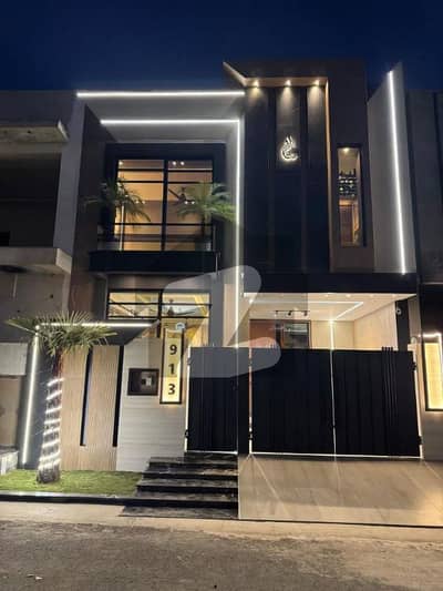 1-3 Years Instalment Plan solid Build 05 Marla Modern House Available In Park View City Lahore
