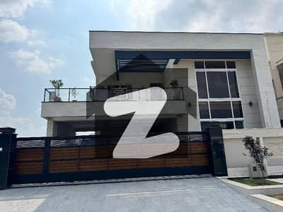 Prime Location 1 Kanal House In D-12