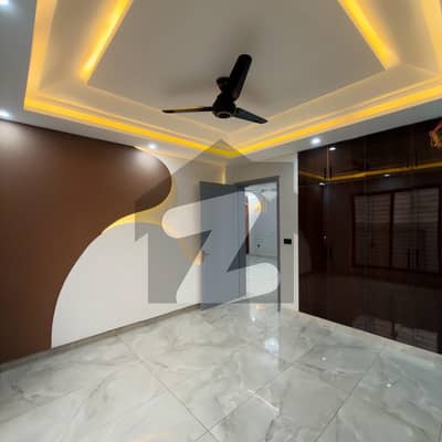 10 MARLA HOUSE FOR SALE IN UET HOSING SOCIETY