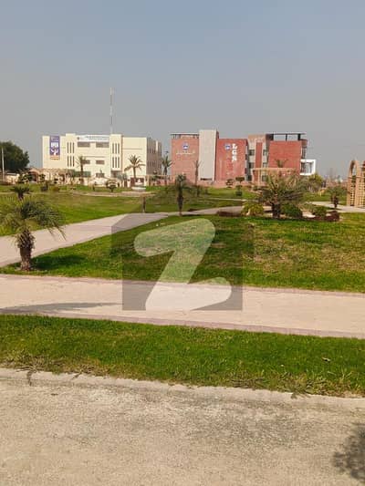 سینٹرل پارک ۔ بلاک اے1 سینٹرل پارک ہاؤسنگ سکیم,لاہور میں 10 مرلہ کمرشل پلاٹ 4.25 کروڑ میں برائے فروخت۔