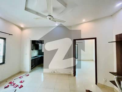 Beautiful 3.5 Marla Upper Portion 2 Bed 2 Bath with Gas Ali View Park Near Main Road (0335-5779339)