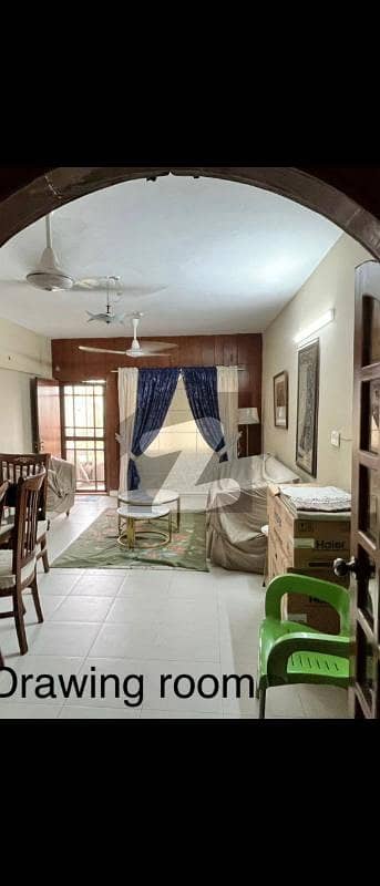 گلستانِ جوہر کراچی میں 3 کمروں کا 6 مرلہ فلیٹ 1.65 کروڑ میں برائے فروخت۔