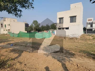 بحریہ آرچرڈ لاہور میں 8 مرلہ رہائشی پلاٹ 70.0 لاکھ میں برائے فروخت۔ بحریہ آرچرڈ لاہور میں 8 مرلہ رہائشی پلاٹ 70.0 لاکھ میں برائے فروخت۔