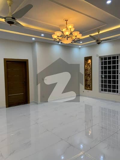 14 Marla Double Storey House Available For Rent In Media Town