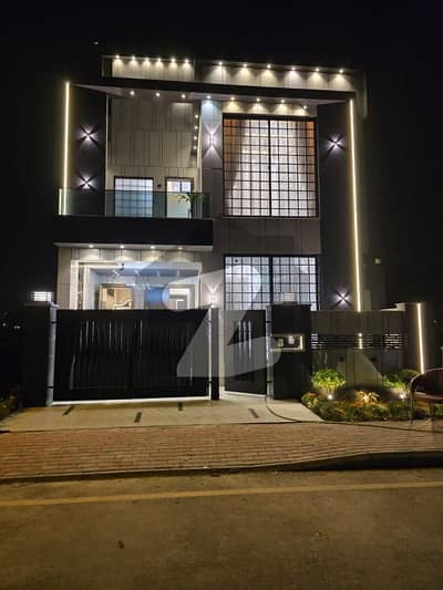 05-Marla Brand New House On 40'Feet Road Super Prime Location