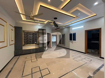 فیصل ٹاؤن - ایف ۔ 18 اسلام آباد میں 3 کمروں کا 8 مرلہ مکان 70.0 ہزار میں کرایہ پر دستیاب ہے۔