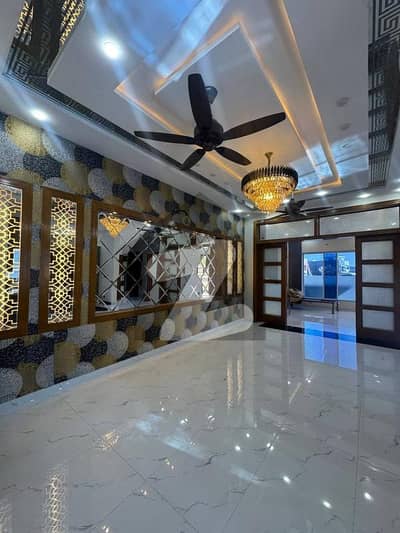 8 Marla Ground Portion Available For Rent In Faisal Town F18