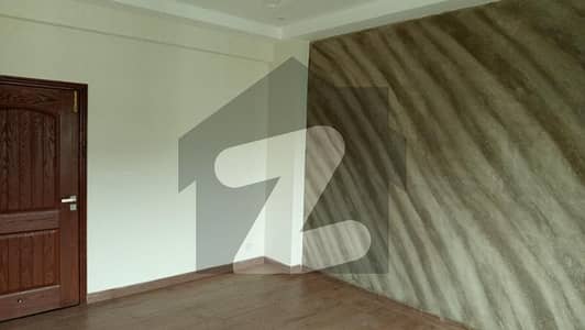 12 Marla Flat For Grabs In Askari