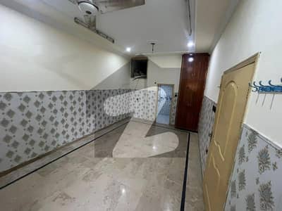 ڈی سی کالونی - کابل بلاک ڈی سی کالونی,گوجرانوالہ میں 4 کمروں کا 5 مرلہ مکان 55.0 ہزار میں کرایہ پر دستیاب ہے۔