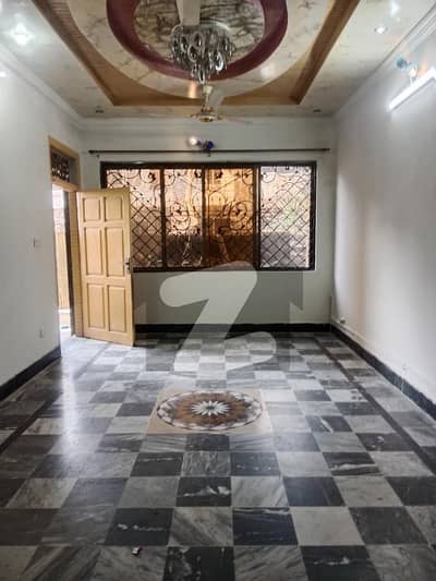 Beautiful Ground Porrtion for Rent