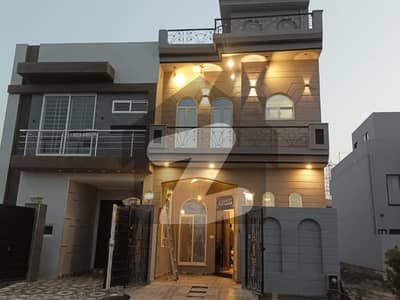 ال-کبیر فیز 2 - بلاک ای الکبیر ٹاؤن - فیز 2,الکبیر ٹاؤن,رائیونڈ روڈ,لاہور میں 3 کمروں کا 3 مرلہ مکان 1.4 کروڑ میں برائے فروخت۔