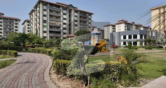 In Askari 10 - Sector S Flat For Sale Sized 12 Marla