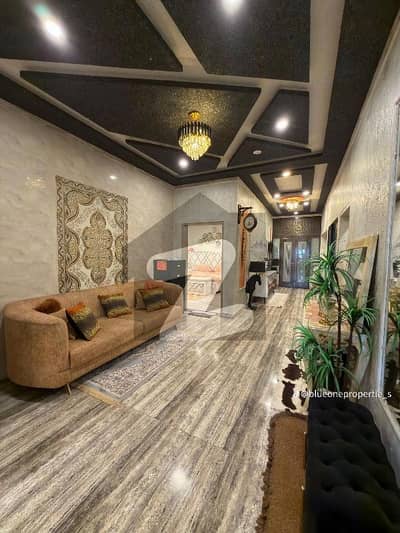 1.5 Kanal House With Lawn For Sale