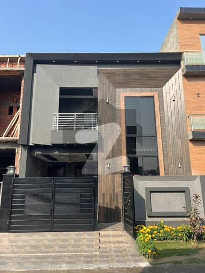 5 Marla Brand New House For Sale Direct Meeting With Owner In Parkview City Lahore