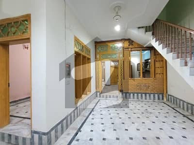 ارباب سبز علی خان ٹاؤن ورسک روڈ,پشاور میں 6 کمروں کا 5 مرلہ مکان 52.0 ہزار میں کرایہ پر دستیاب ہے۔