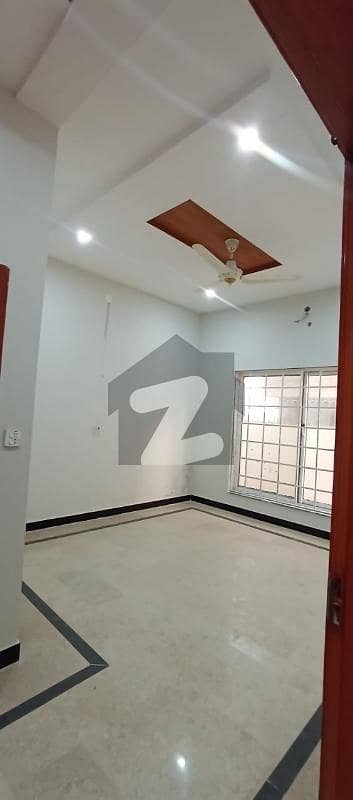 گلبرگ ریزیڈنشیا - بلاک ایل گلبرگ ریزیڈنشیا,گلبرگ,اسلام آباد میں 4 کمروں کا 7 مرلہ مکان 3.1 کروڑ میں برائے فروخت۔