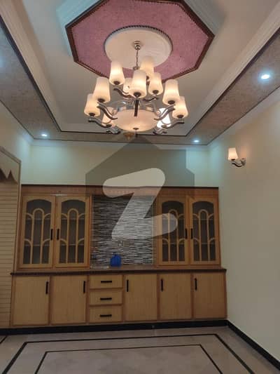 سی بی آر ٹاؤن اسلام آباد میں 6 کمروں کا 7 مرلہ مکان 3.7 کروڑ میں برائے فروخت۔