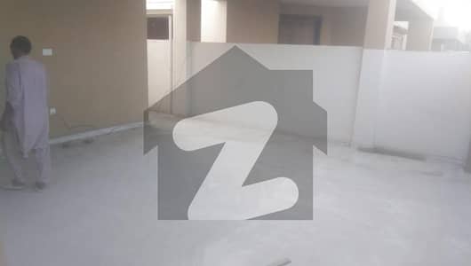 1 Kanal 5 Bed House, Tile Flooring Facing Park