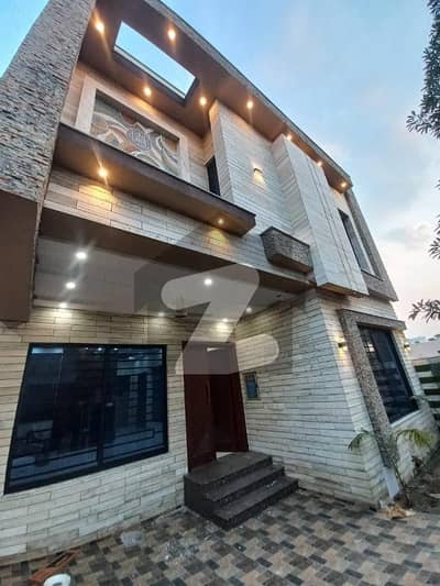 10-Marla Brand New House For Rent