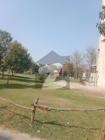 بحریہ آرچرڈ لاہور میں 3 کمروں کا 1 کنال زیریں پورشن 70.0 ہزار میں کرایہ پر دستیاب ہے۔