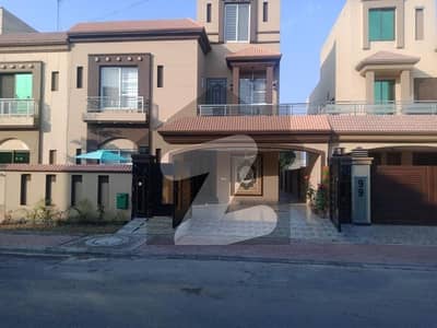 Vip 10 Marla Luxury Furnished House Available For Rent In Bahria Town Lahore