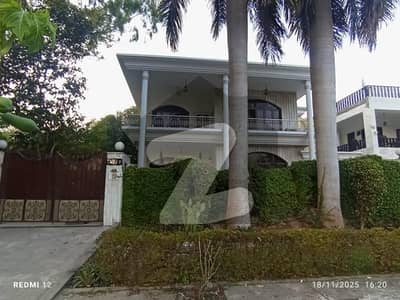 ایف ۔ 10 اسلام آباد میں 5 کمروں کا 1 کنال مکان 5.0 لاکھ میں کرایہ پر دستیاب ہے۔