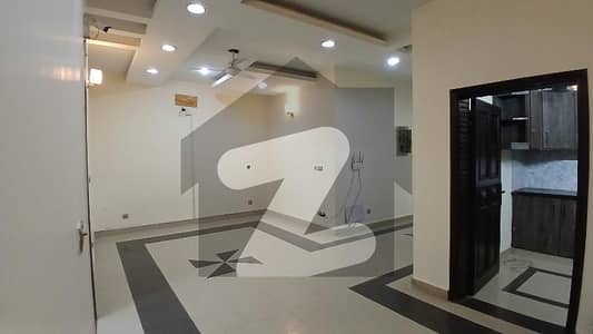 ایف ۔ 10 اسلام آباد میں 4 کمروں کا 1 کنال مکان 3.7 لاکھ میں کرایہ پر دستیاب ہے۔