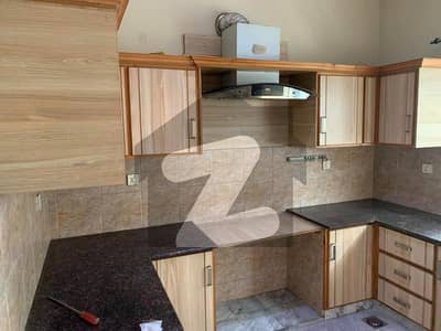 پاک عرب ہاؤسنگ سوسائٹی لاہور میں 2 کمروں کا 5 مرلہ بالائی پورشن 40.0 ہزار میں کرایہ پر دستیاب ہے۔