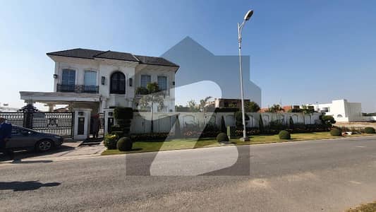 ڈی ایچ اے فیز 7 ڈیفنس (ڈی ایچ اے),لاہور میں 6 کمروں کا 2 کنال مکان 27.99 کروڑ میں برائے فروخت۔