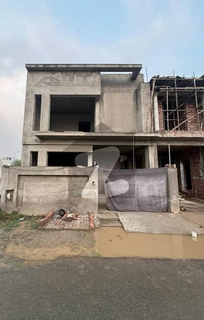 ڈی ایچ اے 9 ٹاؤن ۔ بلاک ڈی ڈی ایچ اے 9 ٹاؤن,ڈیفنس (ڈی ایچ اے),لاہور میں 3 کمروں کا 5 مرلہ مکان 1.5 کروڑ میں برائے فروخت۔ ڈی ایچ اے 9 ٹاؤن ۔ بلاک ڈی ڈی ایچ اے 9 ٹاؤن,ڈیفنس (ڈی ایچ اے),لاہور میں 3 کمروں کا 5 مرلہ مکان 1.5 کروڑ میں برائے فروخت۔