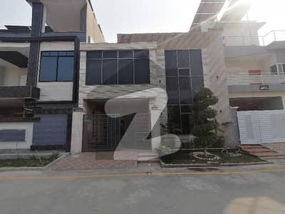 Facing Park 7 Marla House Is Available For Sale In Bukhari Villas