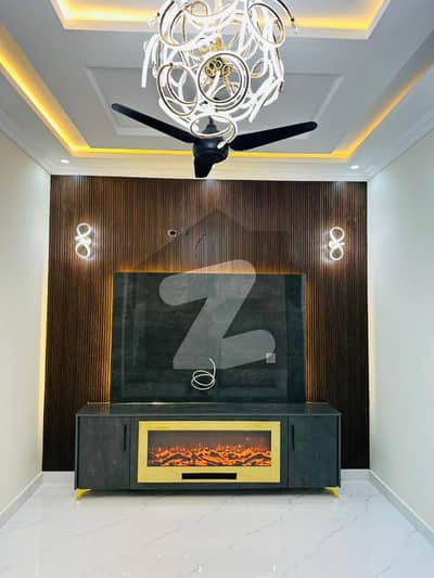 پارک ویو سٹی لاہور میں 4 کمروں کا 5 مرلہ مکان 80.0 ہزار میں کرایہ پر دستیاب ہے۔