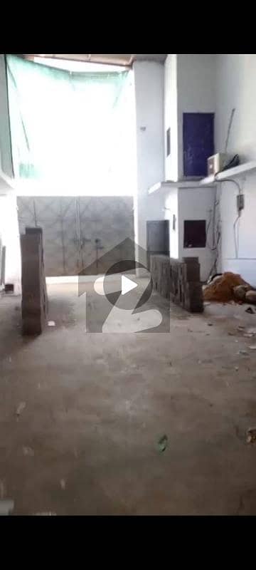 Korangi Industrial Area Factory Sized 556 Square Yards For rent