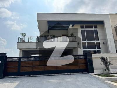 Prime Location 1 Kanal House In D-12