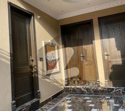 پی سی ایس آئی آر سٹاف کالونی لاہور میں 3 کمروں کا 4 مرلہ مکان 1.65 کروڑ میں برائے فروخت۔