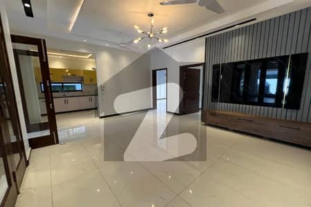 بحریہ ٹاؤن سیکٹر ای بحریہ ٹاؤن,لاہور میں 5 کمروں کا 10 مرلہ مکان 3.5 کروڑ میں برائے فروخت۔ بحریہ ٹاؤن سیکٹر ای بحریہ ٹاؤن,لاہور میں 5 کمروں کا 10 مرلہ مکان 3.5 کروڑ میں برائے فروخت۔