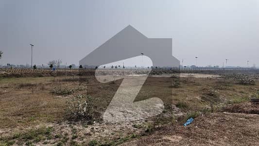 10 Marla Facing Park Plot For Sale in L Block back of Pine Avenue Road